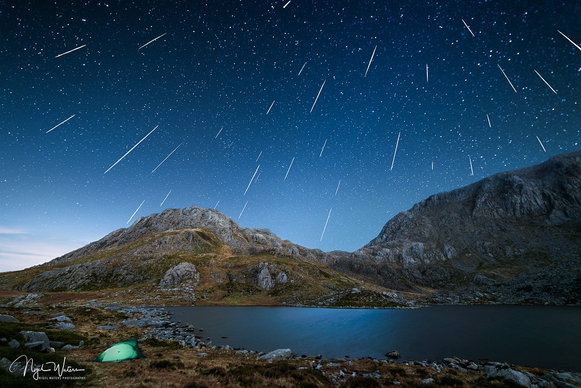Geminid meteor shower over Tryfan